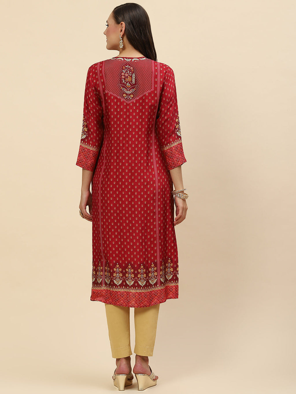 Neck Embroidered & Printed Handloom Kurta