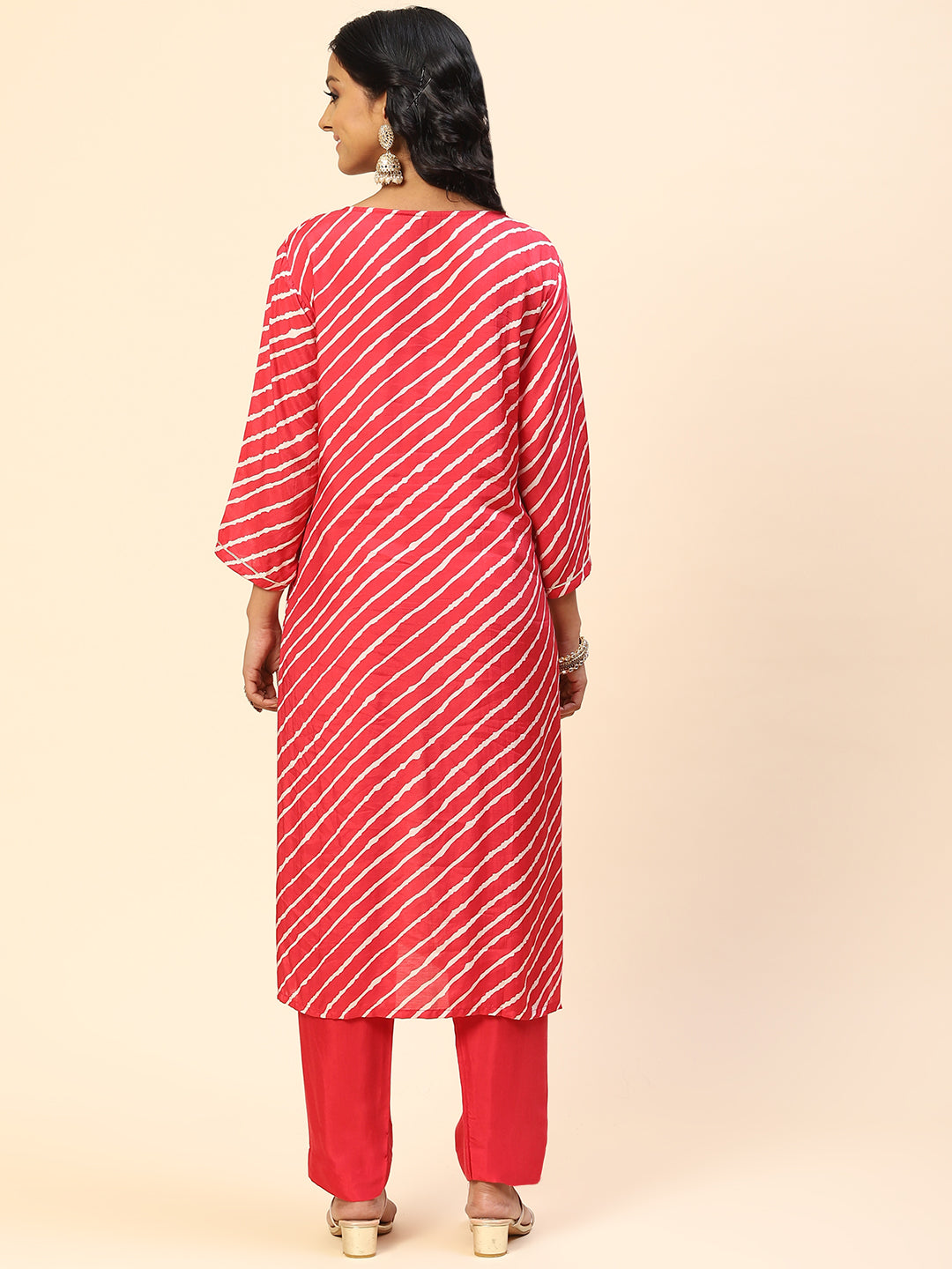 Neck Embroidered Leheriya Printed Cotton Kurta With Pants