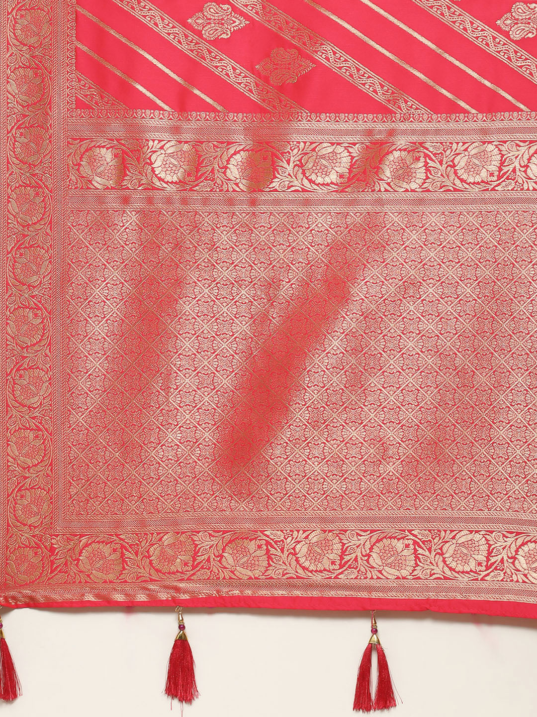 Zari Zaal Art Handloom Woven Saree