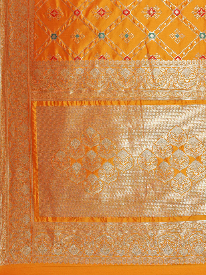 Zari Jaal Woven Art Silk Banarsi Saree