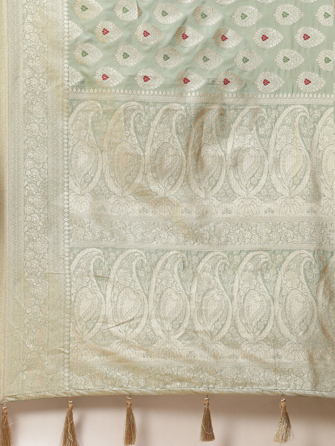 Zari Border Booti Handloom Woven Saree
