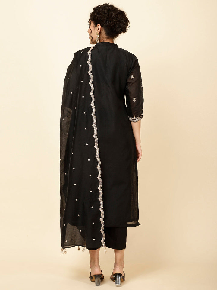 Embroidered Chanderi Kurta With Pants &amp; Dupatta