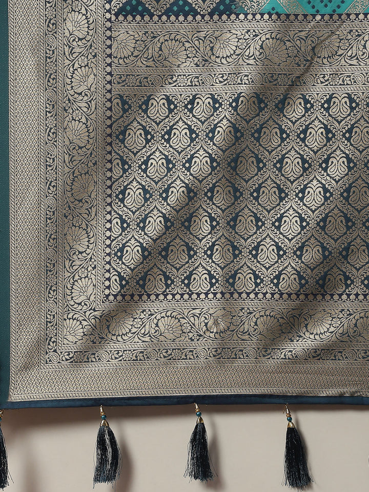 Zari Jaal Handloom Woven Saree