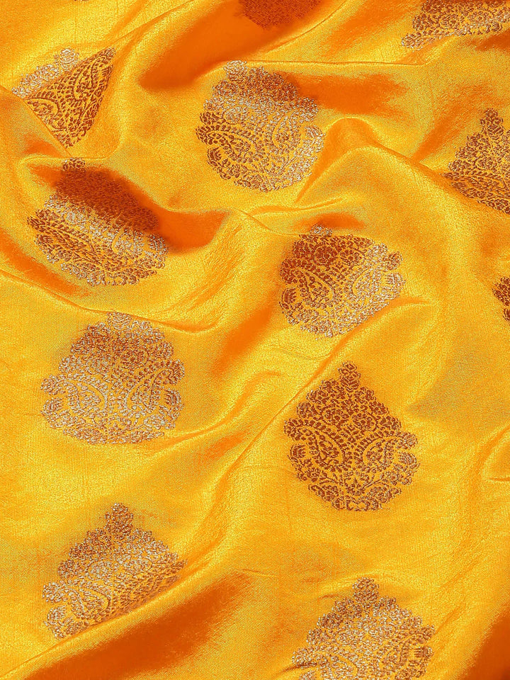 Zari Border Booti Handloom Woven Saree