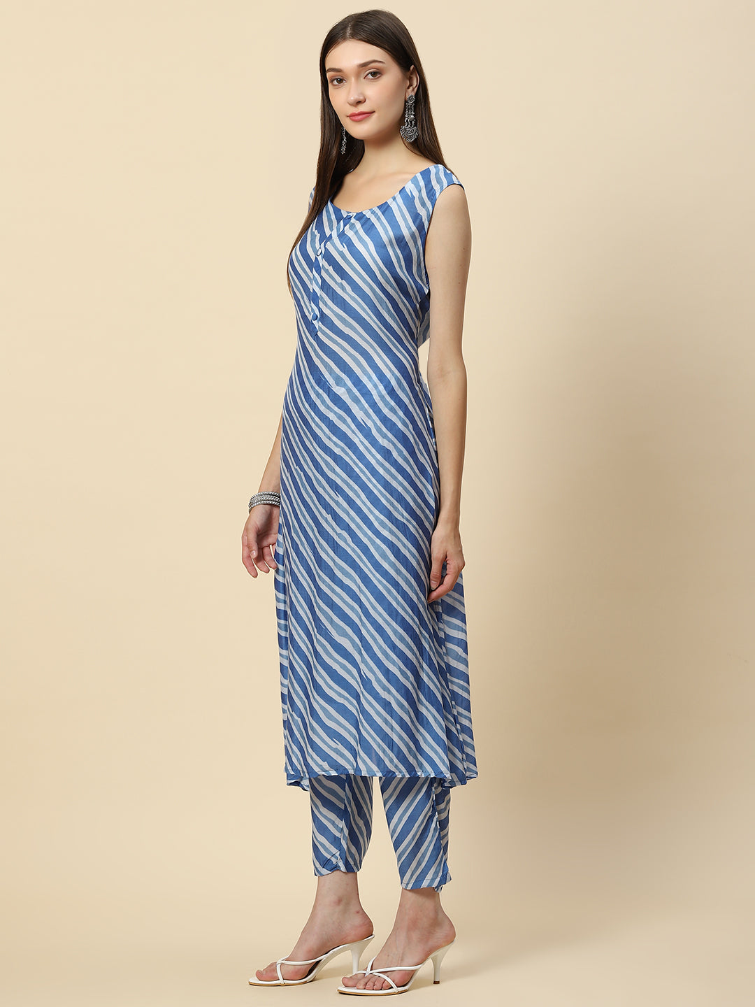 Leheriya Printed Muslin Kurta With Pants &amp; Jacket