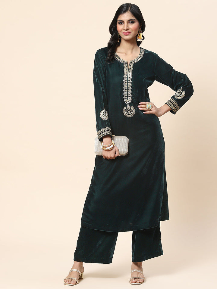 Zari Embroidered Velvet Kurta With Palazzo