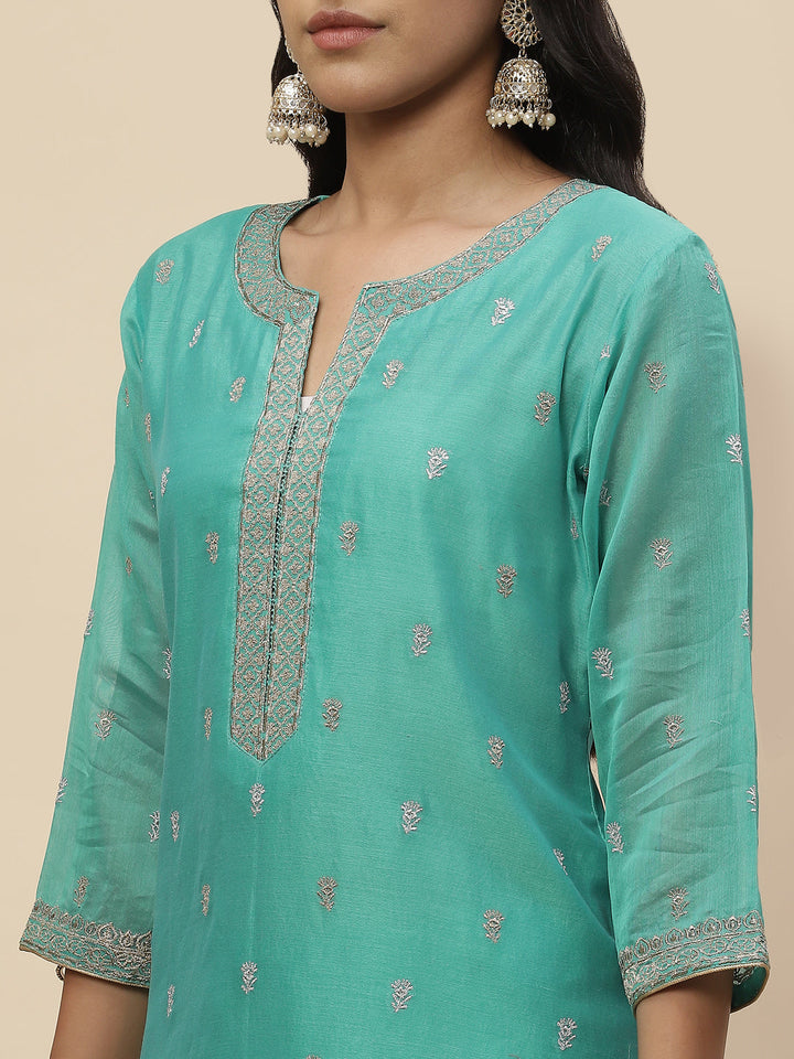 Resham Booti Cotton Kurta With Pants &amp; Dupatta