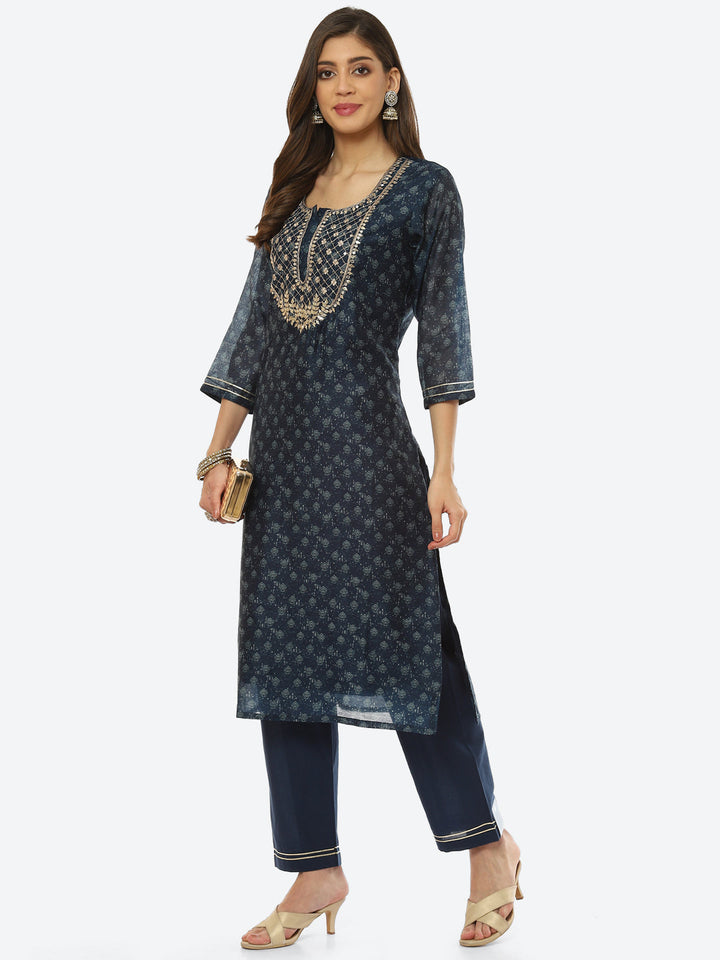 Gota Neck Printed Chanderi Kurta With Pant