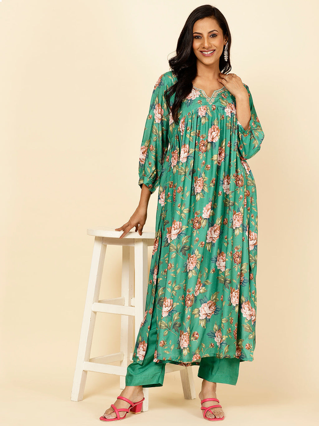 Floral Printed Muslin Kurta With Pants
