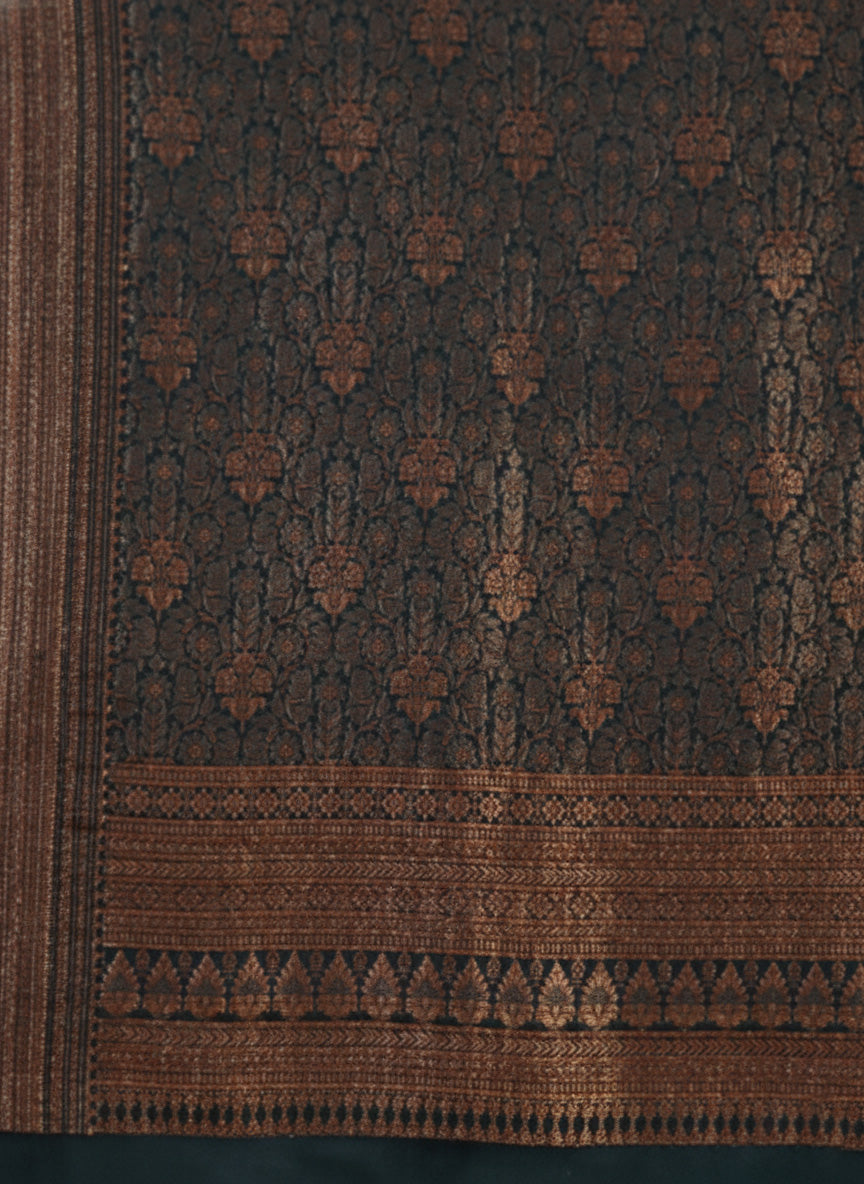 Antique Brocade Booti Crepe Woven Saree