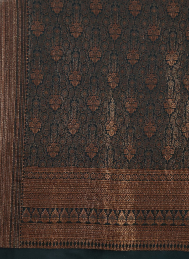 Antique Brocade Booti Crepe Woven Saree