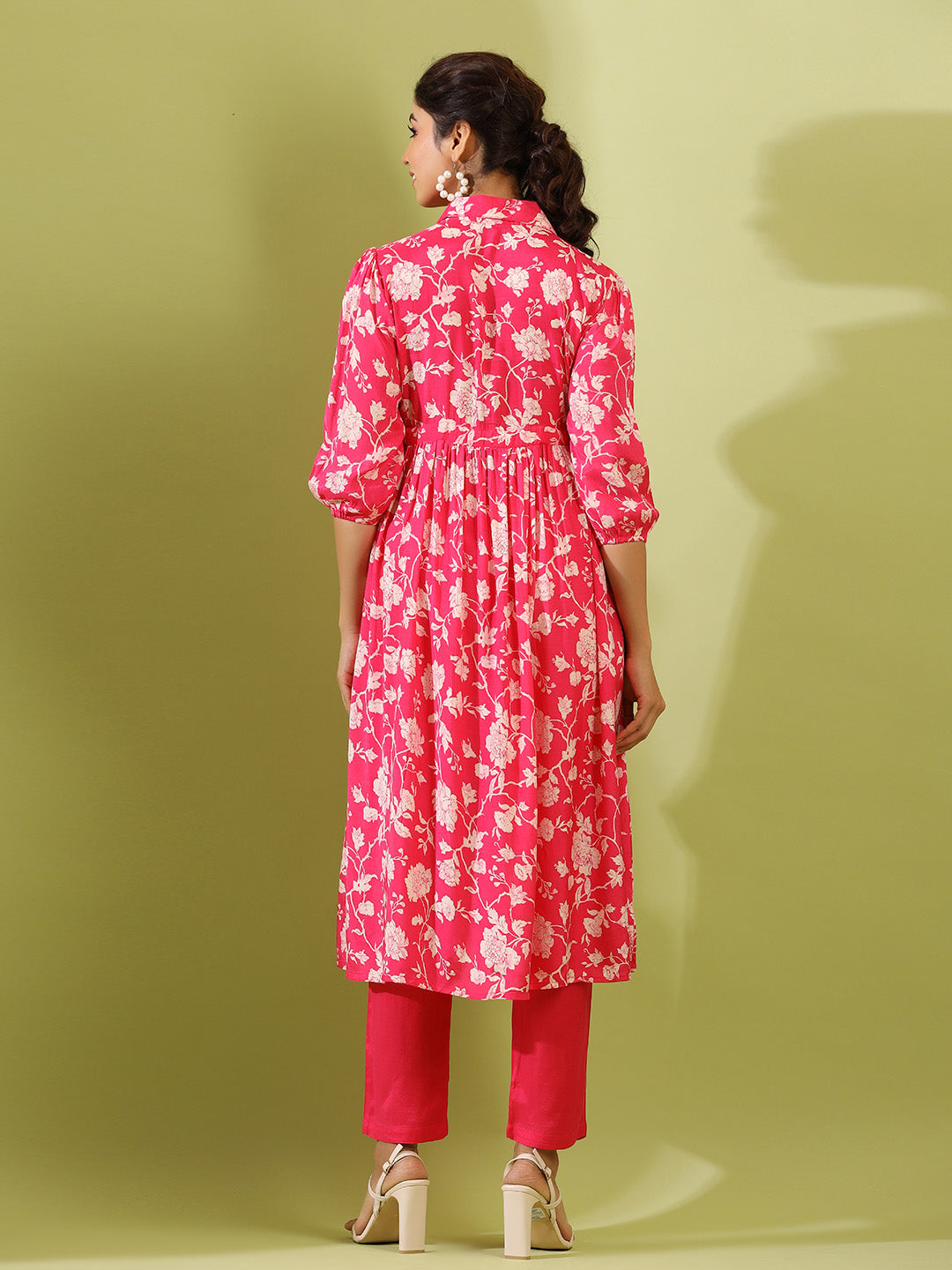 Floral Printed Muslin Kurta With Pants