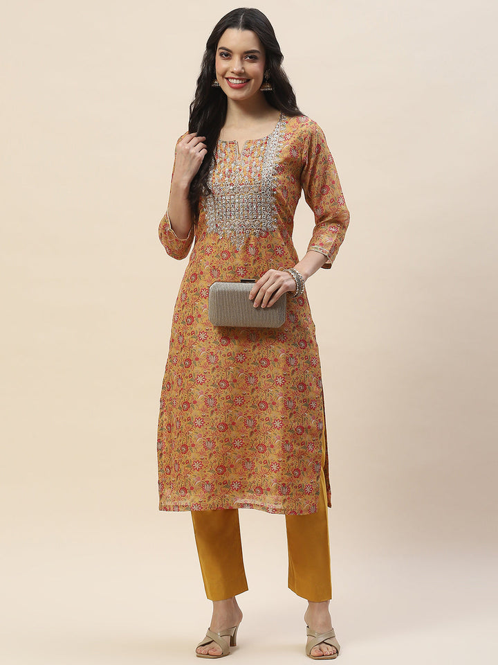 Printed Chanderi Kurta With Pants
