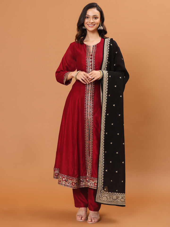 Zari Embroidery Handloom Kurta With Pants &amp; Dupatta