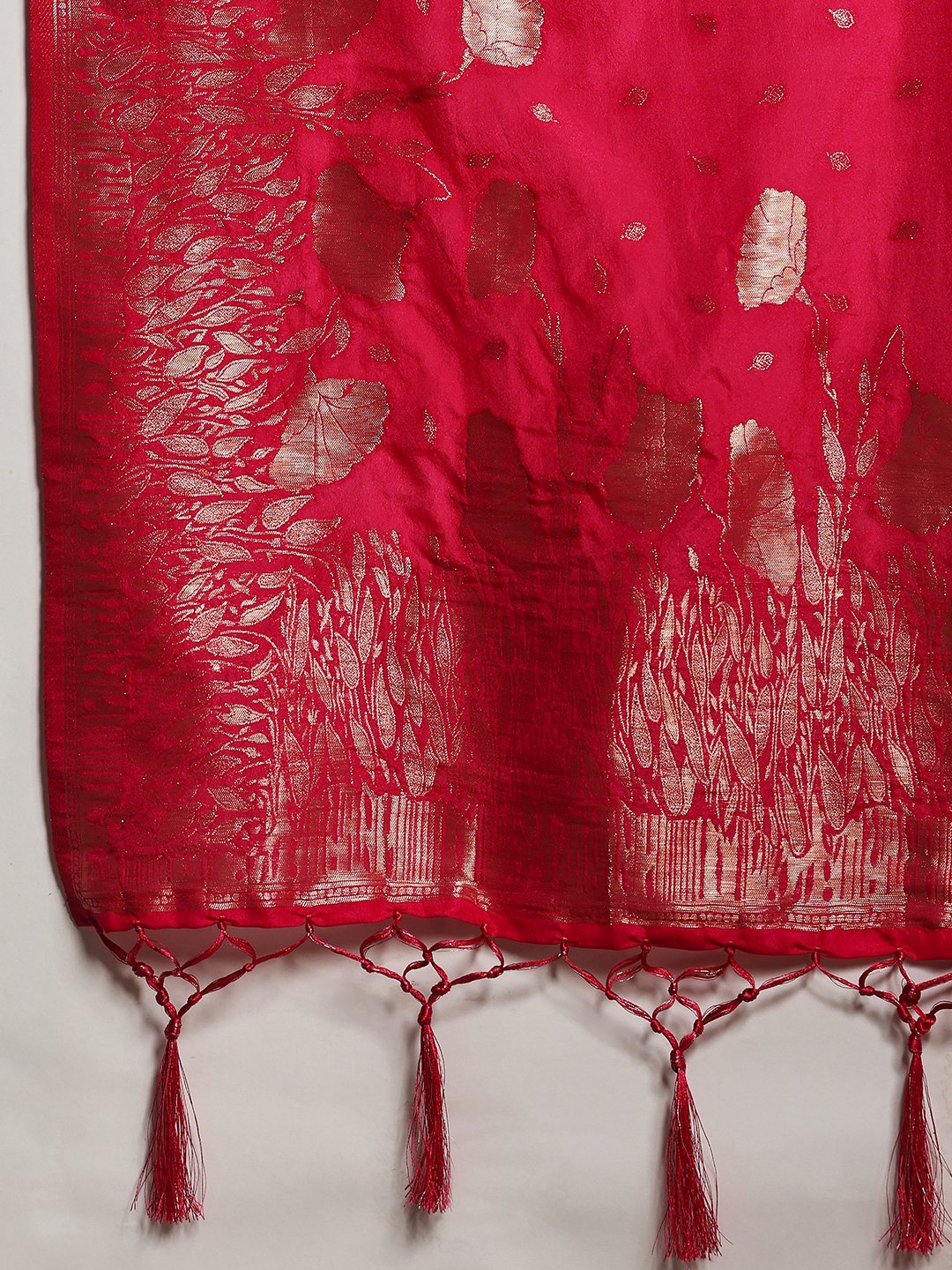 Plain Crepe Saree