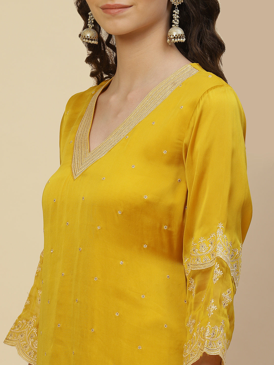 Resham Booti Satin Kurta With Pants &amp; Dupatta