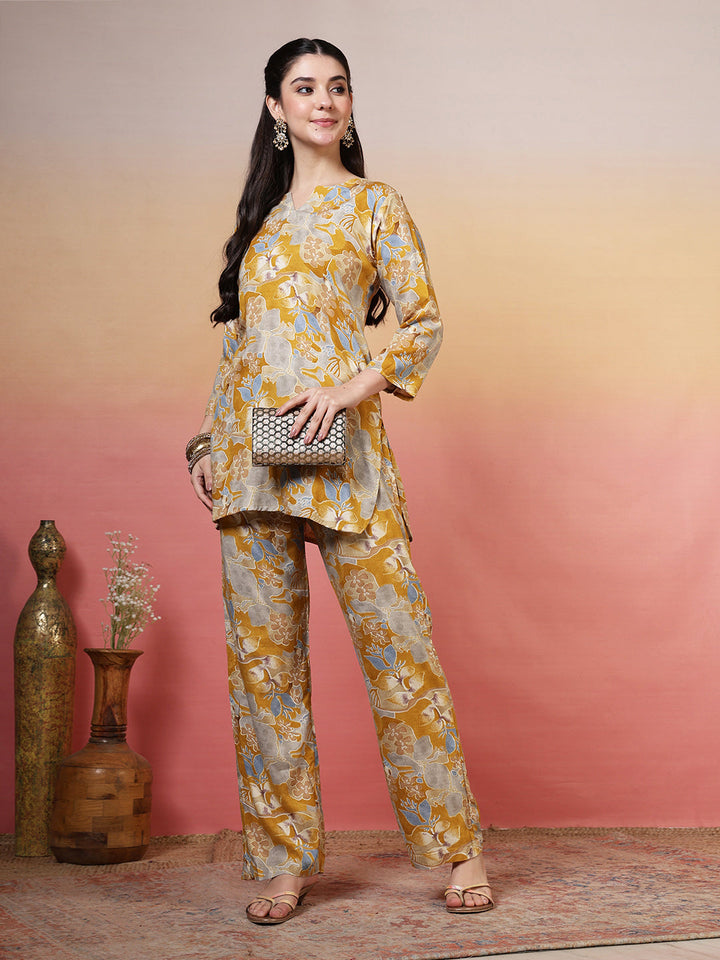 Printed Cotton Blend Kurta With Pants