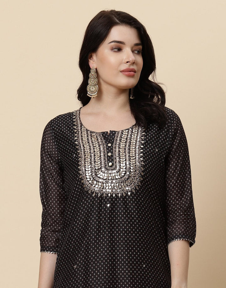 Embroidered Chanderi Kurti With Pant