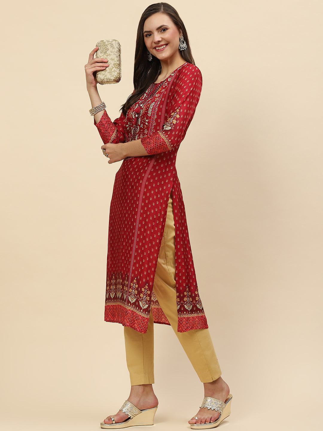 Neck Embroidered & Printed Handloom Kurta