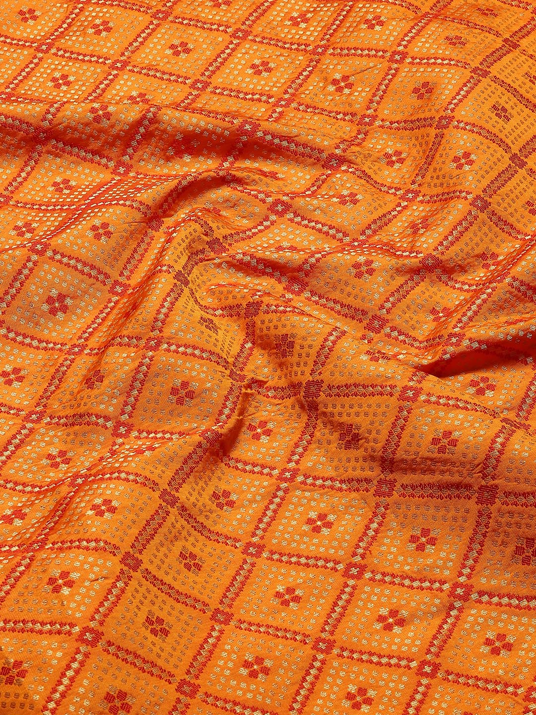 Geometric Woven Handloom Saree