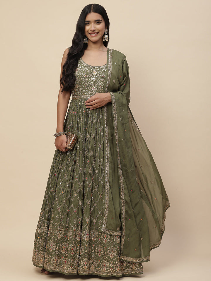 Zari Jaal Crepe Anarkali Kurta With Dupatta