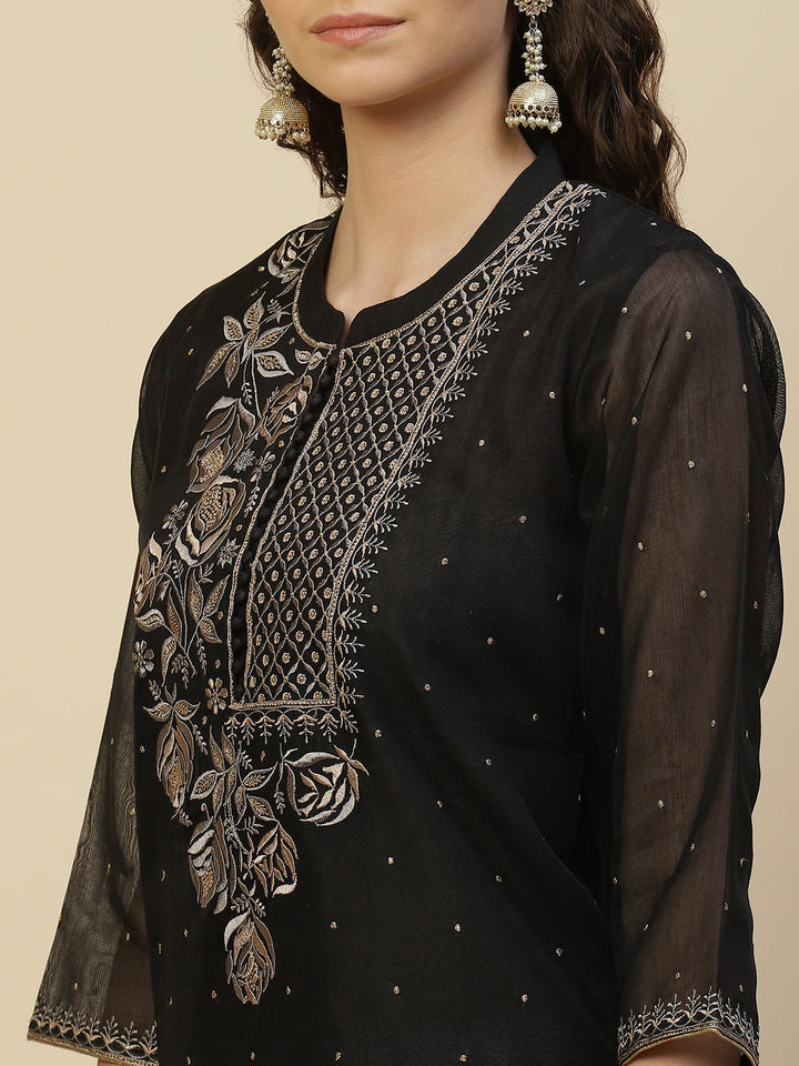Resham Neck Embroidered Chanderi Kurta With Pants &amp; Dupatta