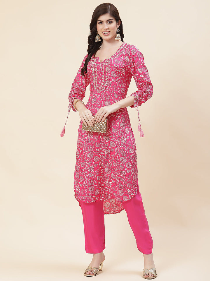Floral Printed Muslin Kurta With Pants