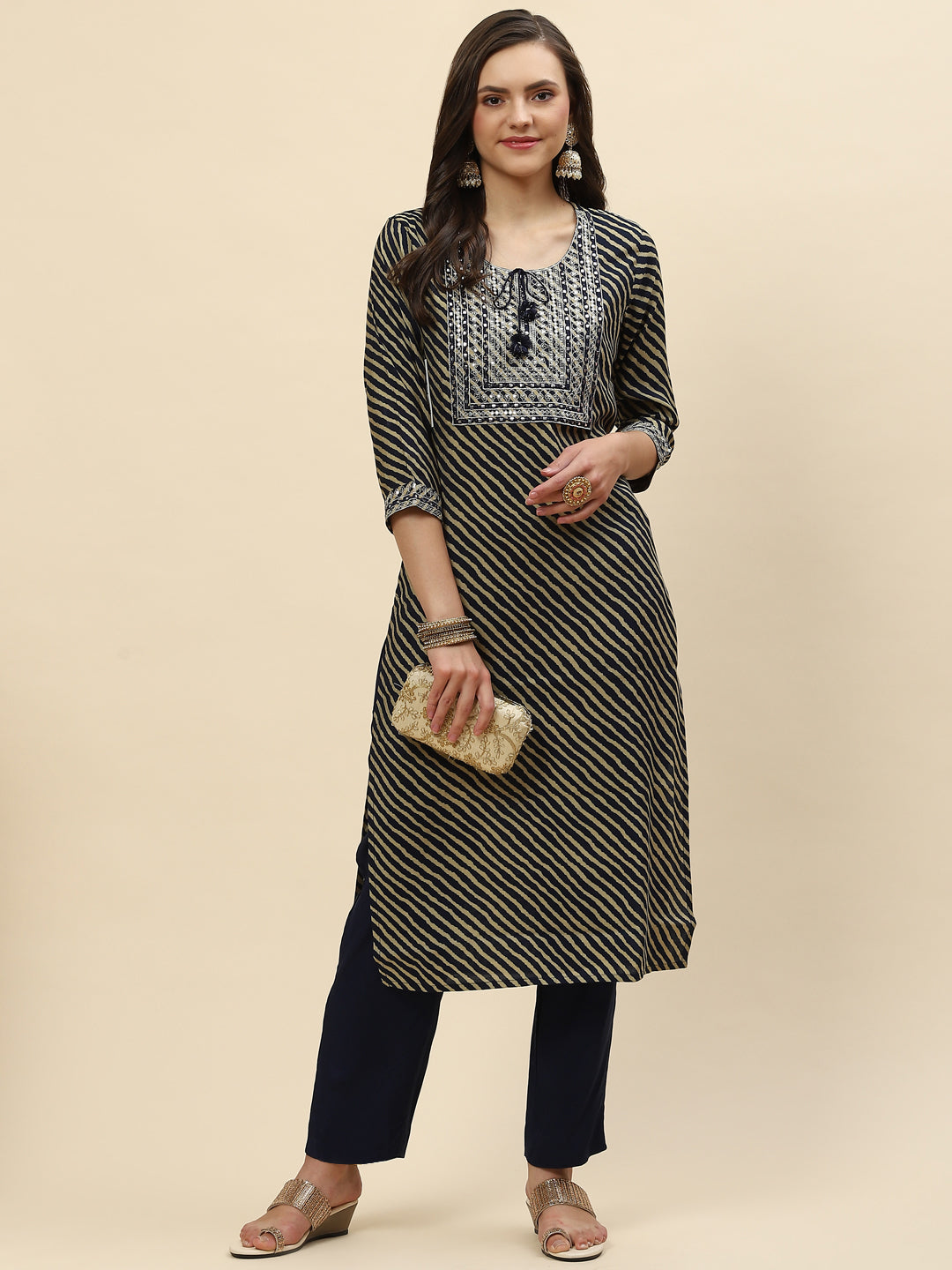 Neck Embroidered &amp; Lehriya Muslin Kurta With Pants