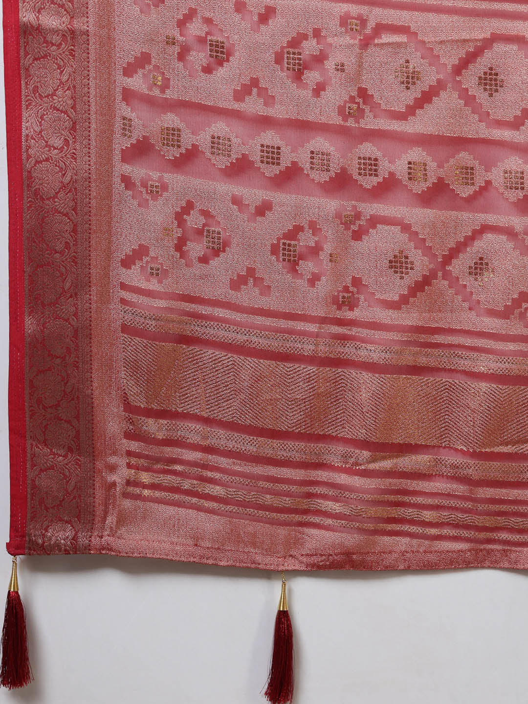 Floral Printed Georgette Saree
