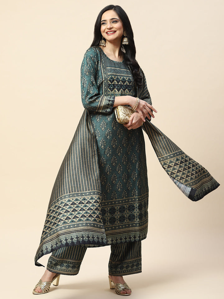 Printed Tussar Kurta with Pants &amp; Dupatta