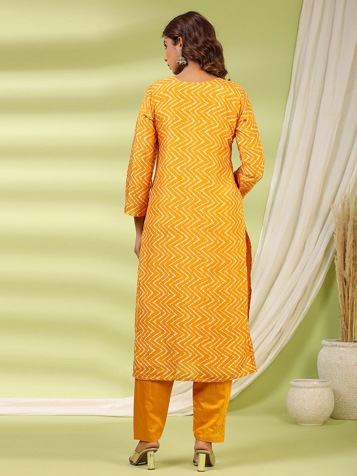 Printed Muslin Kurta With Pants &amp; Dupatta