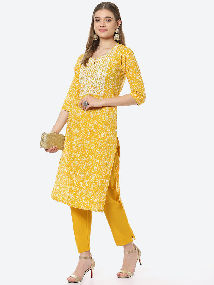 Resham Work Printed Chanderi Kurta With Pant