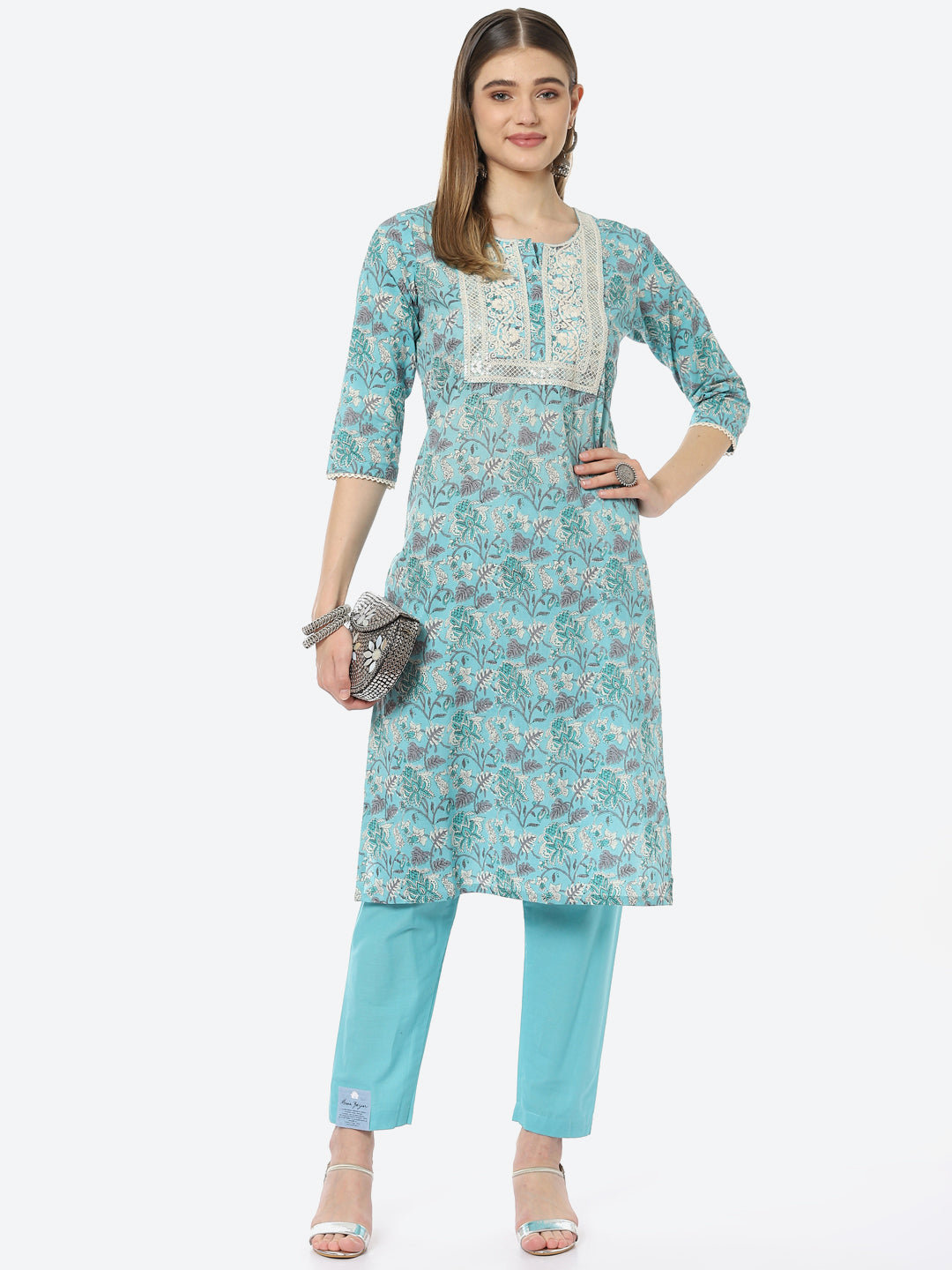 Resham Neck Embroidered Printed Chanderi Kurta With Pant