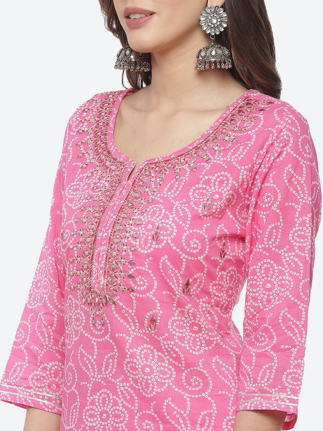 Resham Mirror Booti Cotton Kurta With Pant &amp; Chinone Dupatta