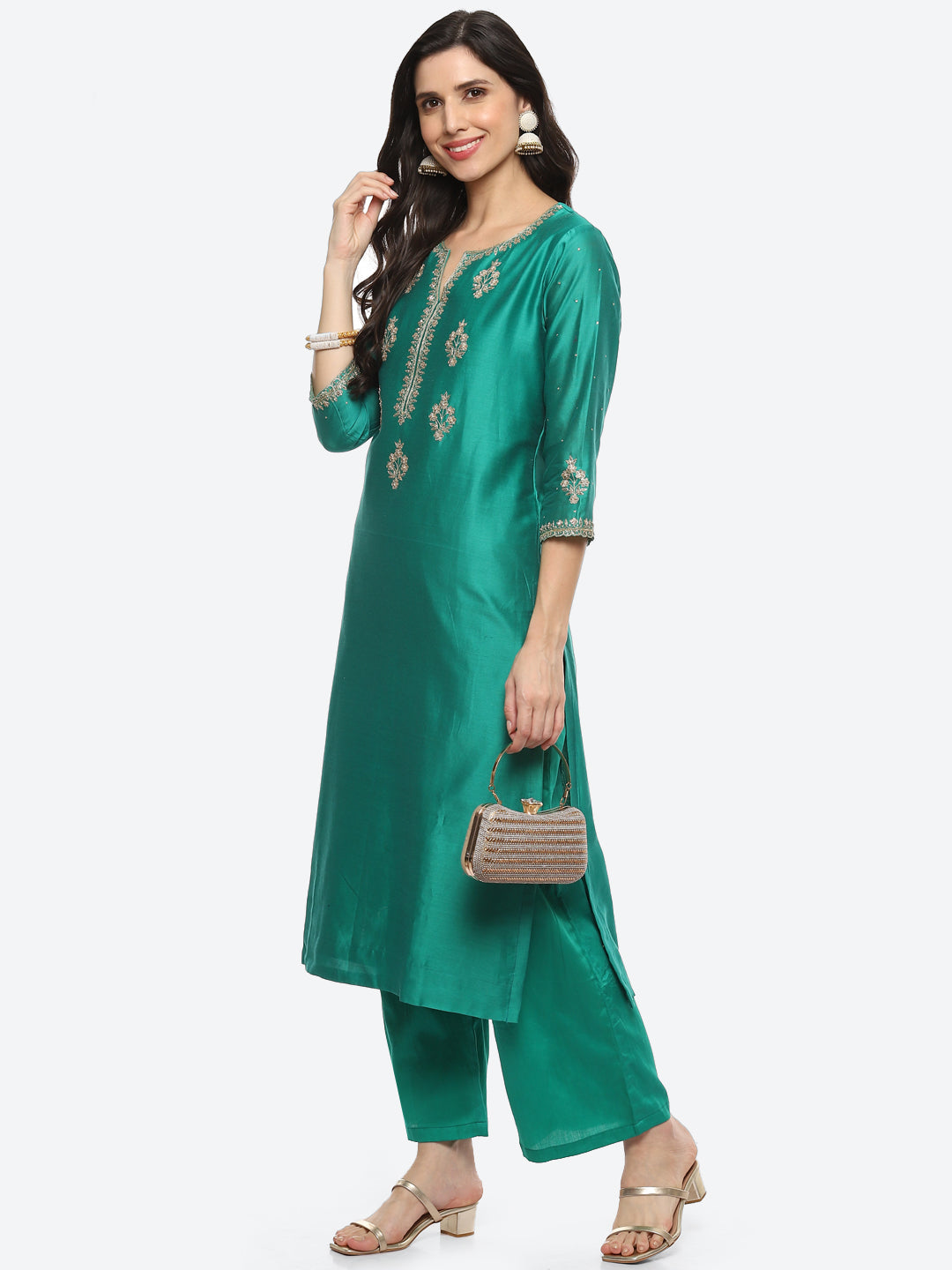 Neck Embroidered Booti Handloom Kurta With Pant