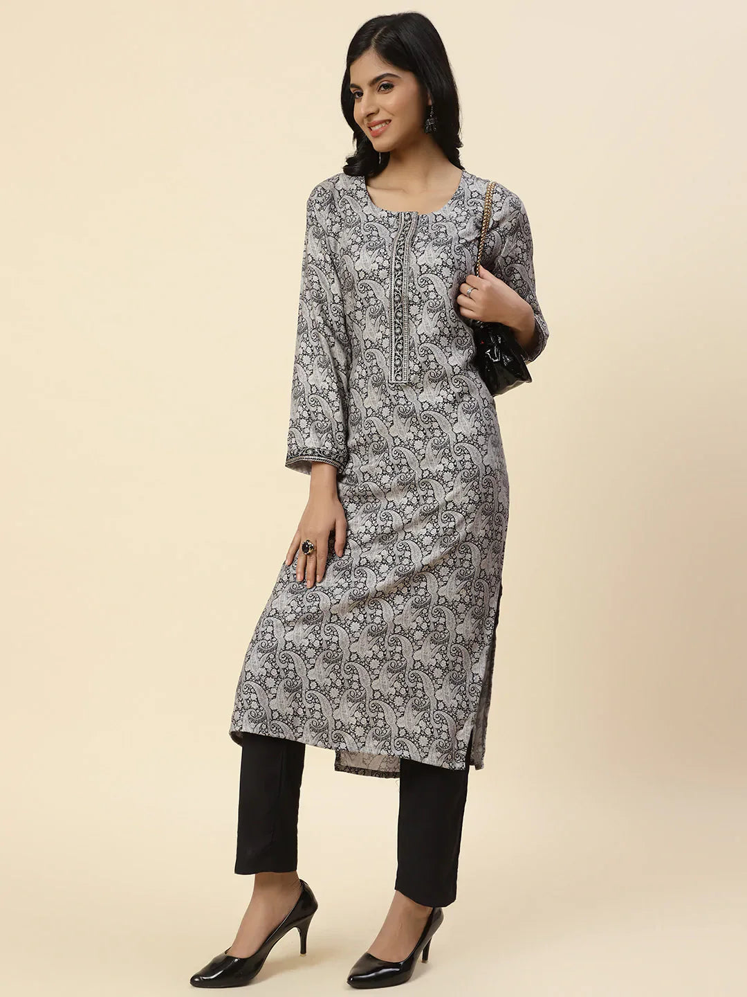Printed Pashmina Kurta With Pants