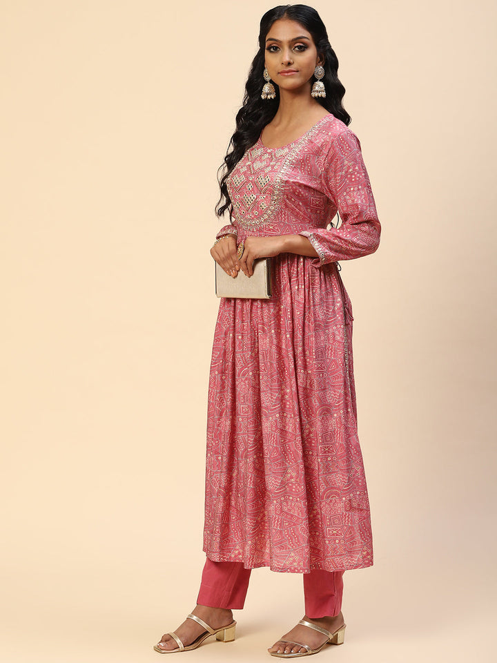 Embroidered Mirror Neck Printed Muslin Kurta With Pants