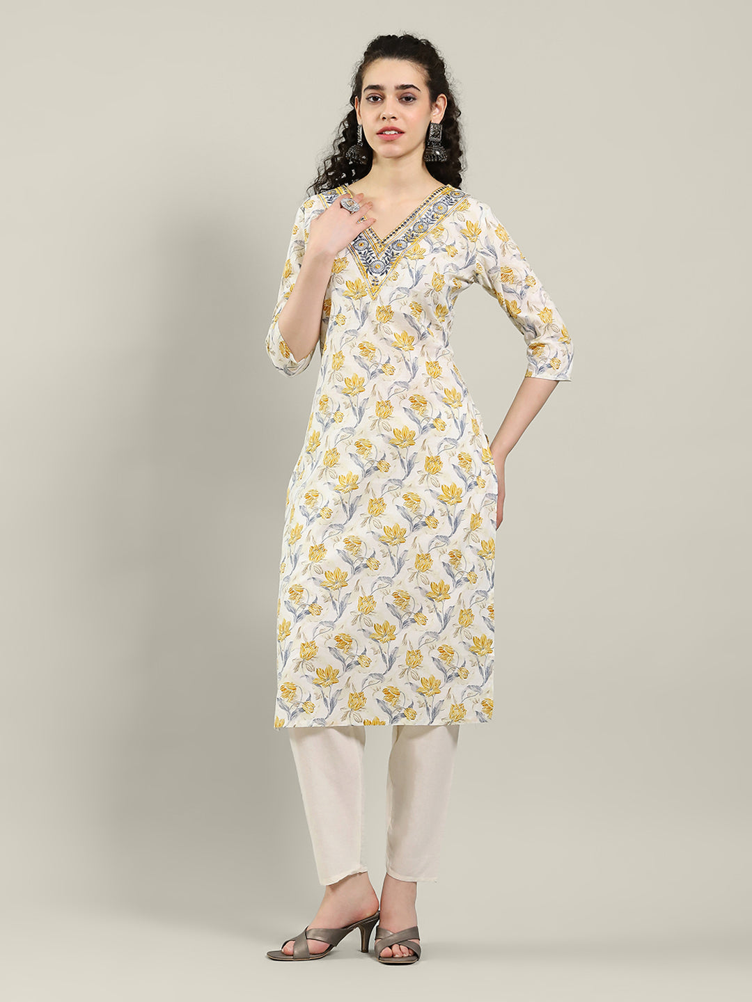 Printed Cotton Blend Kurta &amp; Pants