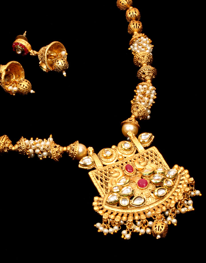SET (JEWELRY)