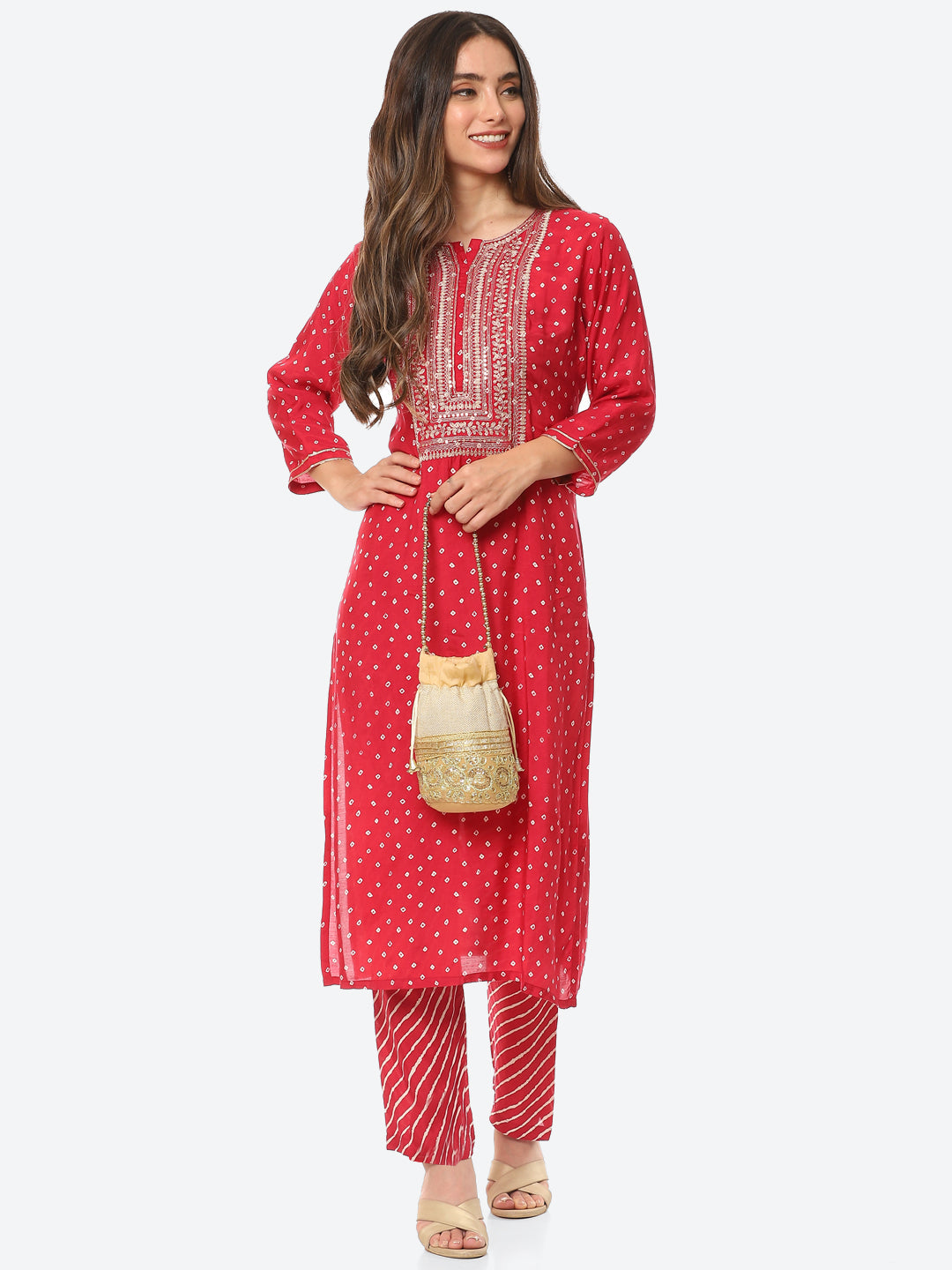 Zari Neck Embroidered Muslin Kurta With Pant