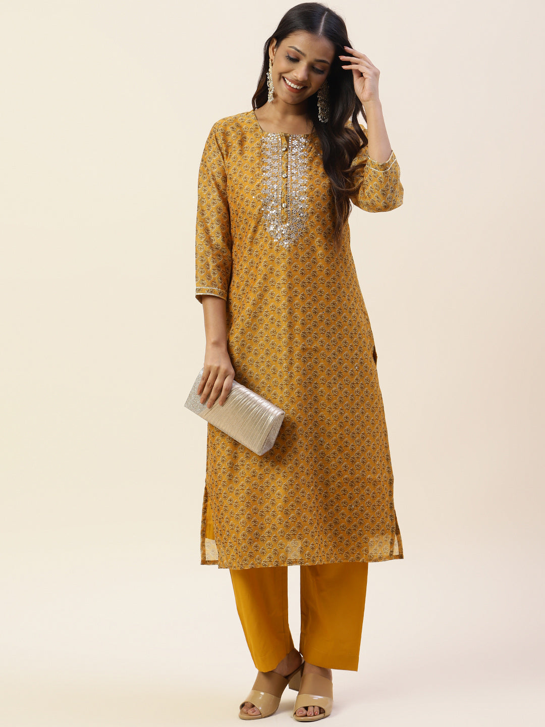 Printed &amp; Yoke Embroidered Chanderi Kurta With Pants