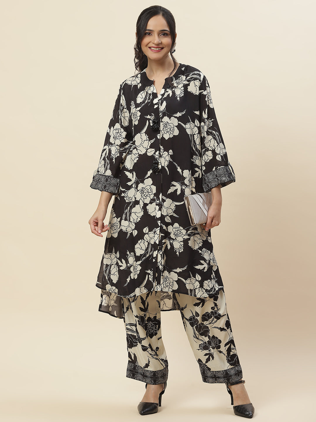 Floral Printed Muslin Kurta With Pants