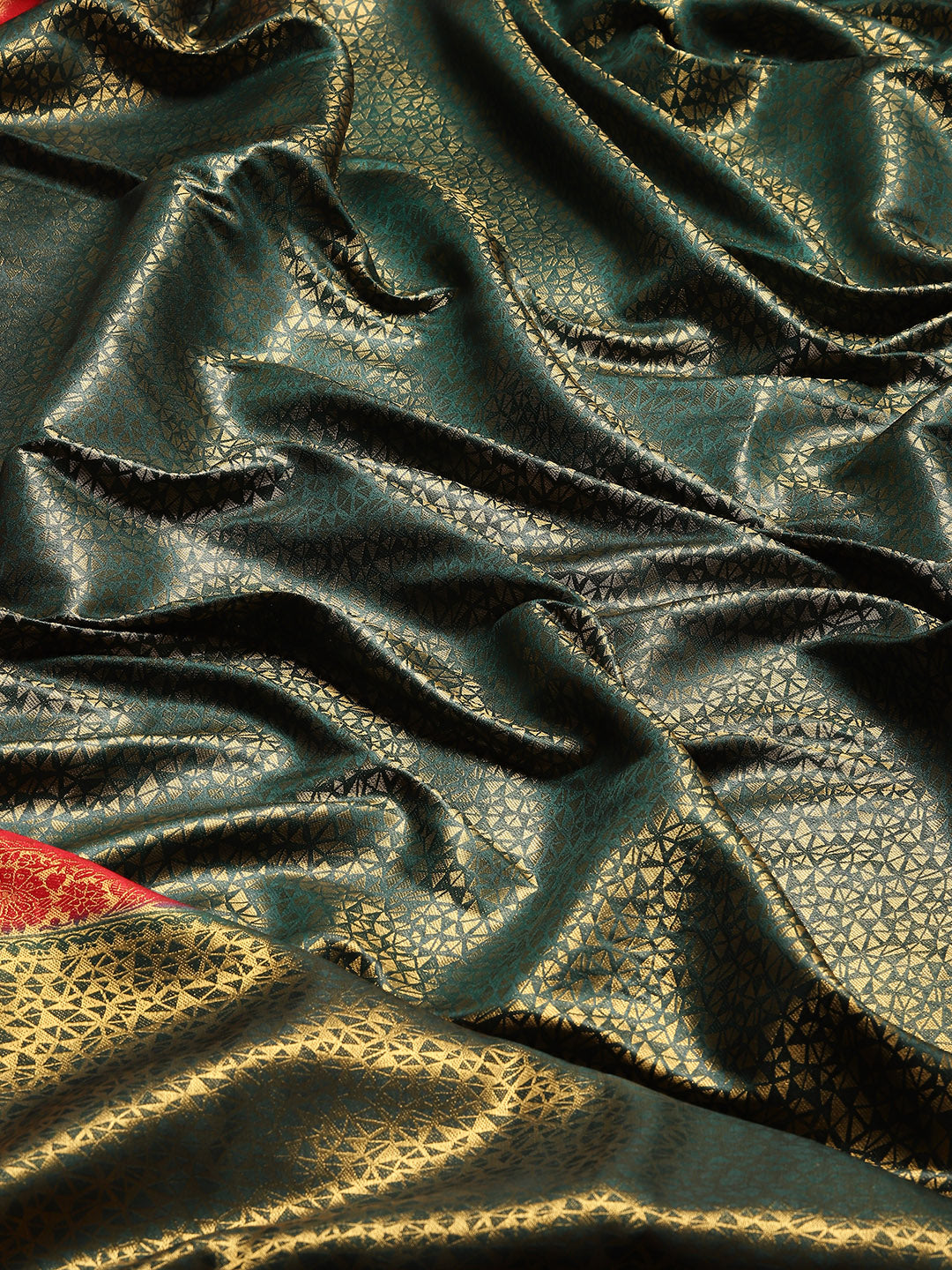 Zari Jaal Woven Handloom Saree