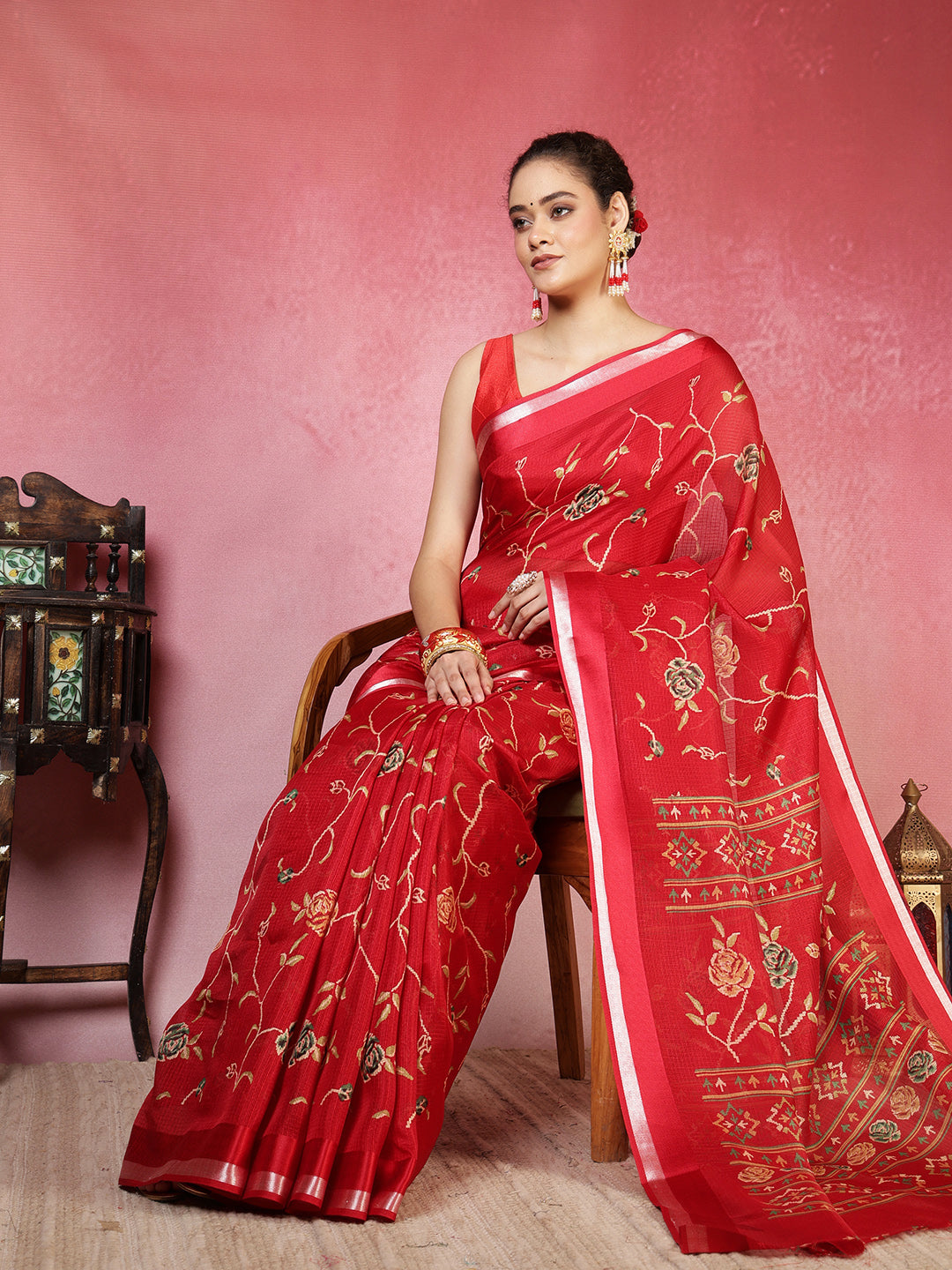 Floral Printed Cotton Blend Saree
