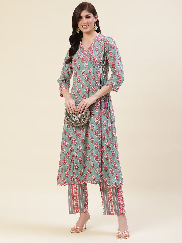 Floral Printed Cotton Kurta With Pants