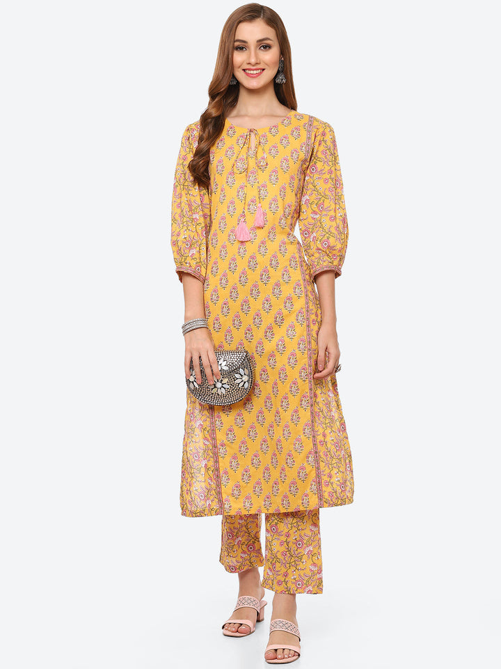 Floral Printed Cotton Kurta With Pant