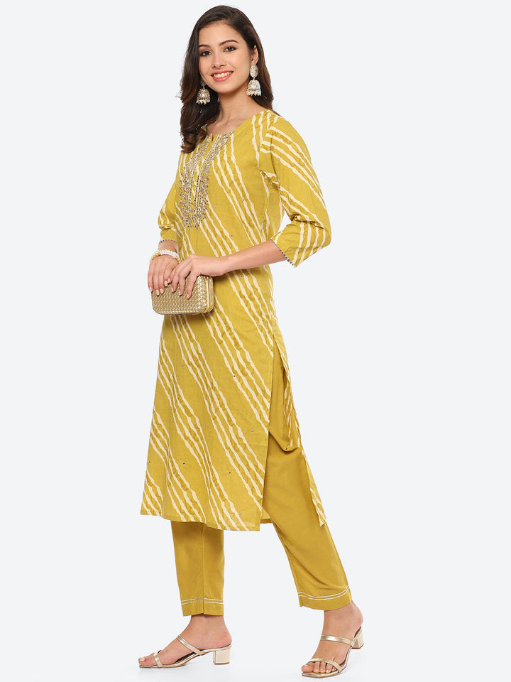 Neck Embroidered Patti Cotton Kurta With Pant