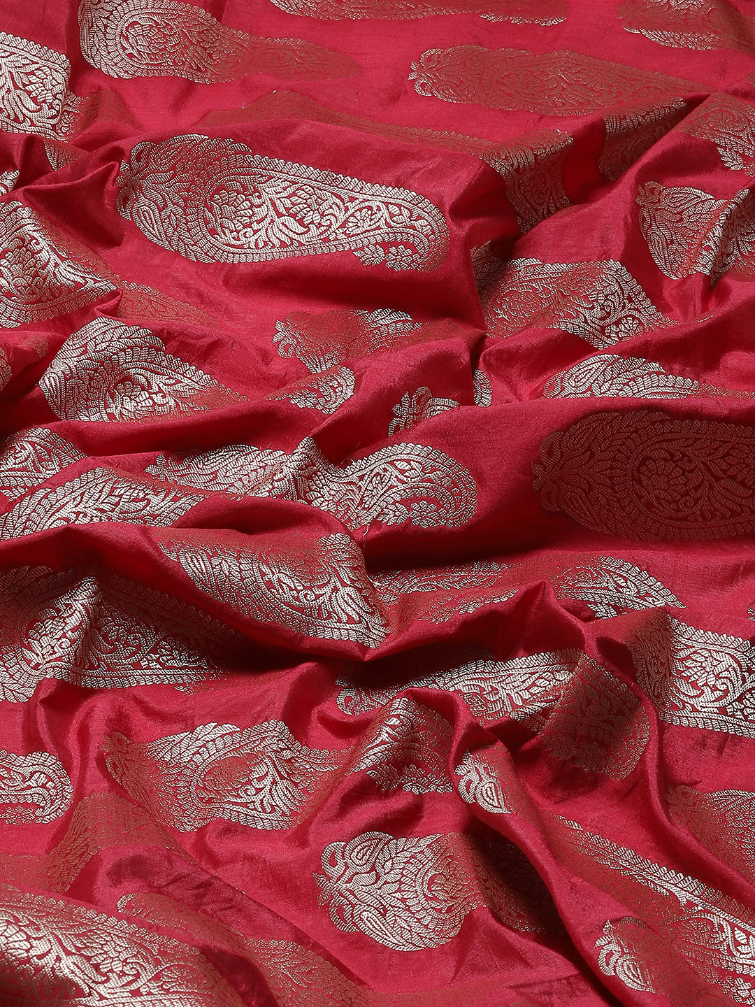 Zari Paisley Woven Handloom Saree