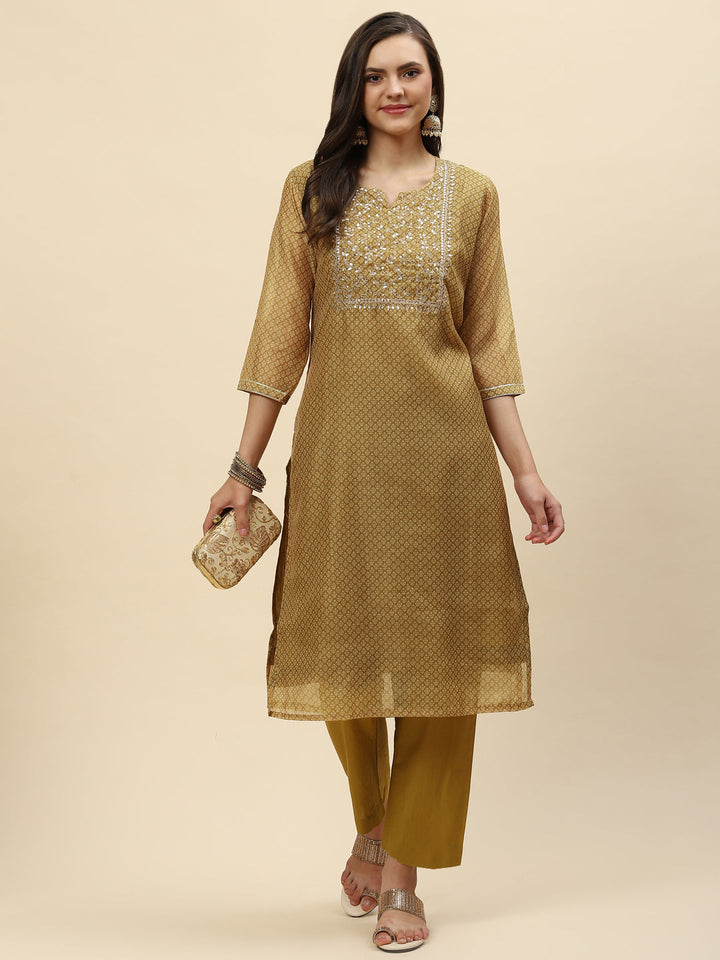 Neck Embroidered &amp; Floral Printed Chanderi Kurta With Pants