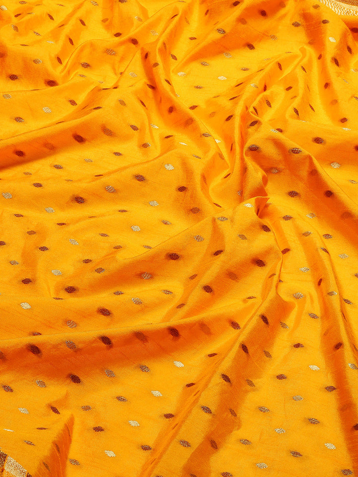 Zari Border Booti Woven Handloom Saree
